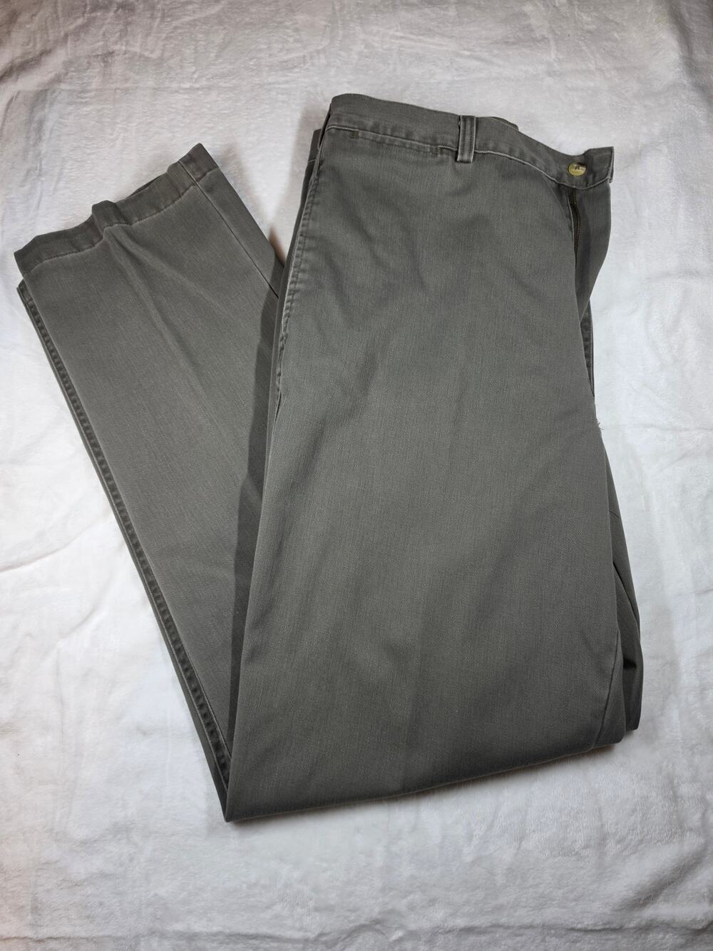 Men's Fieldmaster Olive Green Flat-Front Chino Pants